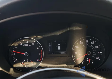 2018 Kia Sportage Lx z USA, uszkodzony, nr VIN KNDPMCAC2J7451016